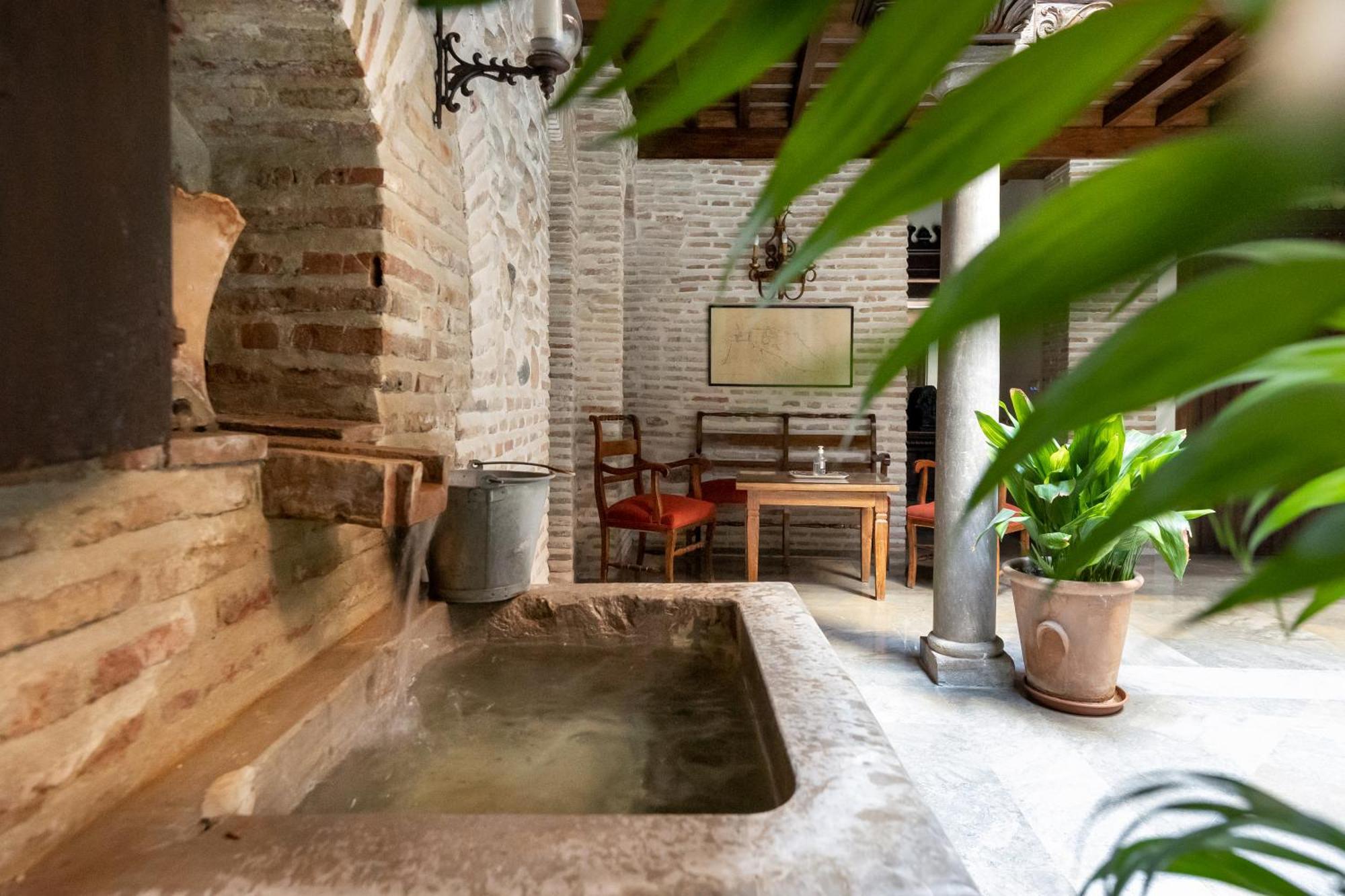 Apartamentos En Pleno Centro, Aljibe Rodrigo Del Campo 1A Granada Ngoại thất bức ảnh