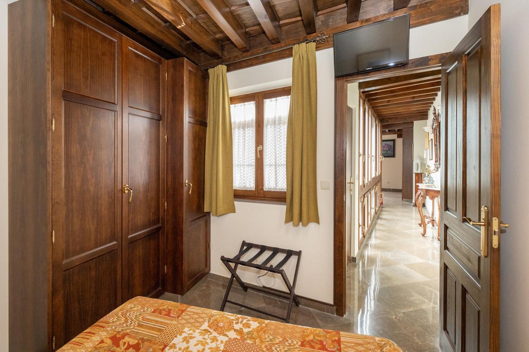 Apartamentos En Pleno Centro, Aljibe Rodrigo Del Campo 1A Granada Ngoại thất bức ảnh